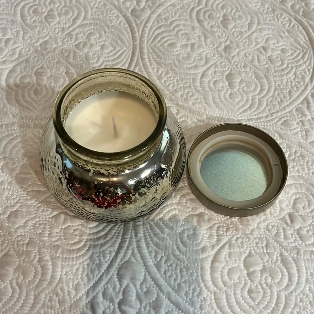 Loft No 7 14 oz candle, new‎